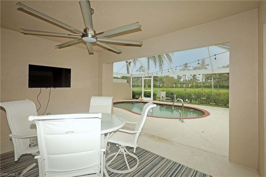 5009 Ventura Ct, Naples, FL 34109-26