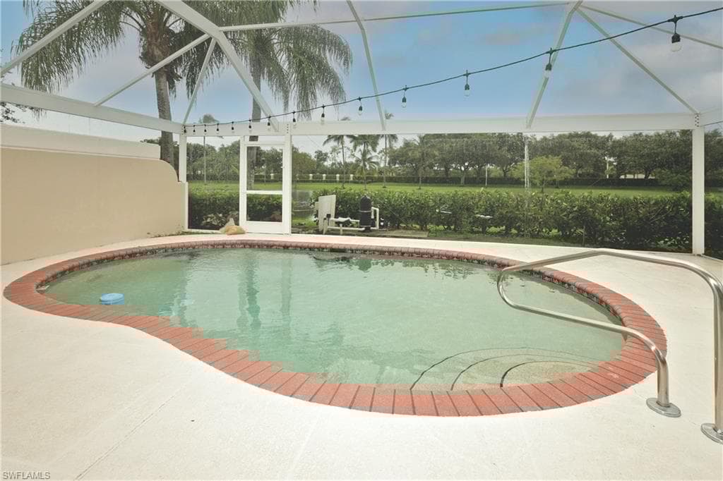 5009 Ventura Ct, Naples, FL 34109-28
