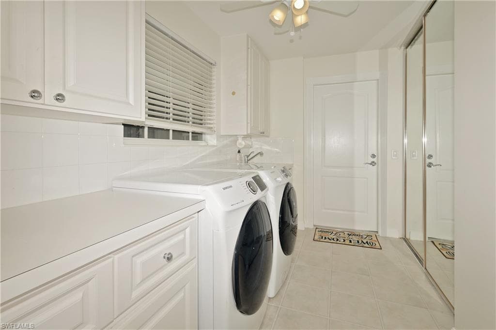 5009 Ventura Ct, Naples, FL 34109-4