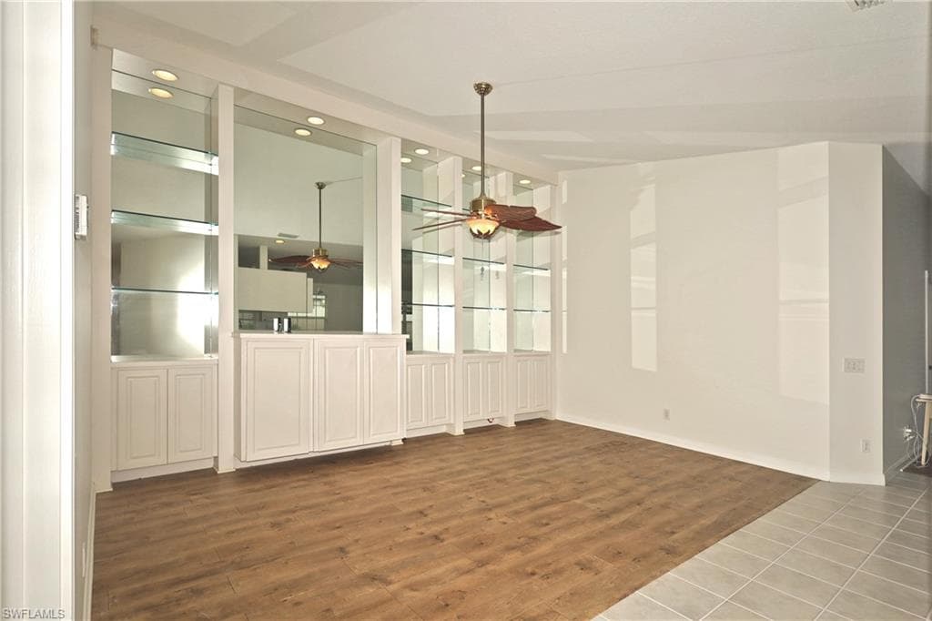 5009 Ventura Ct, Naples, FL 34109-6