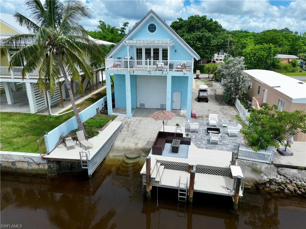 540 Coconut Ave, Other, FL 34140-4