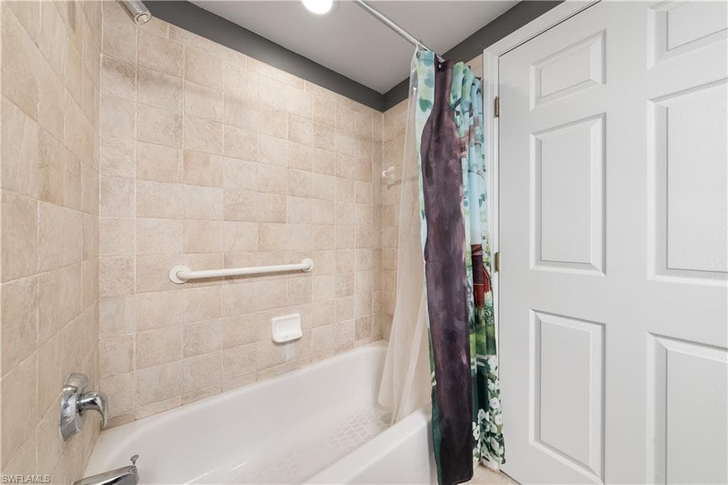 10507 Sevilla Dr 101, Fort Myers, FL 33913-22