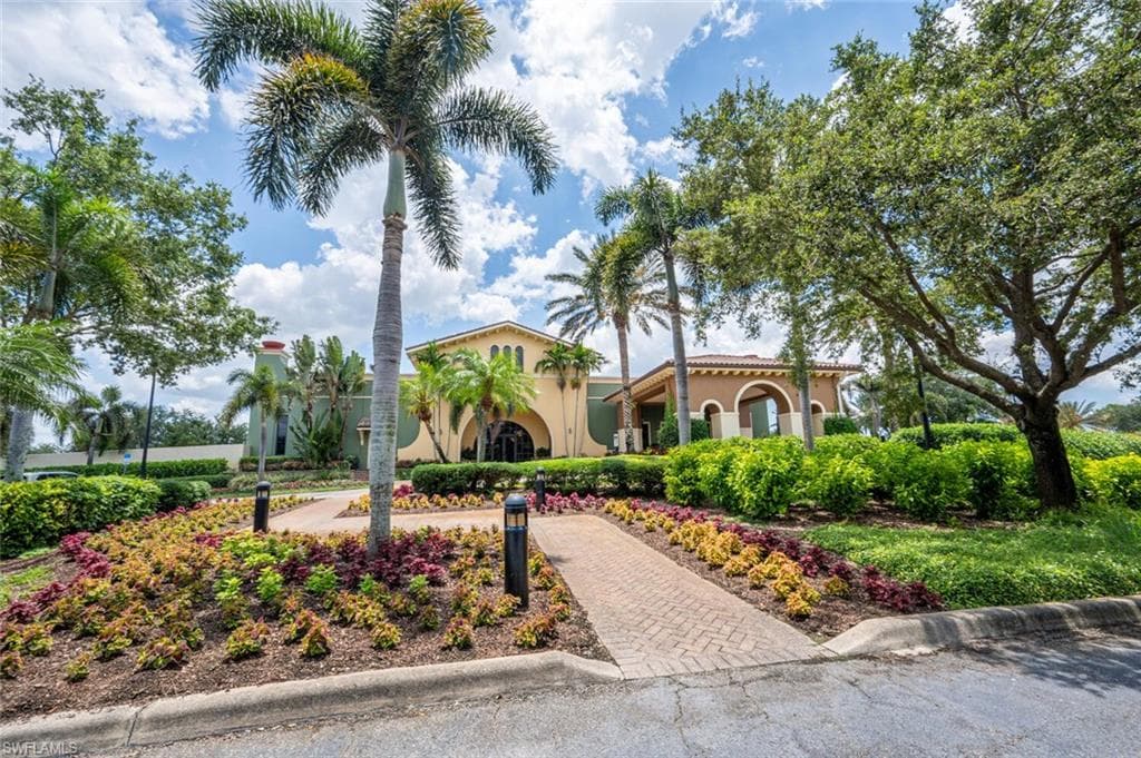 10507 Sevilla Dr 101, Fort Myers, FL 33913-39