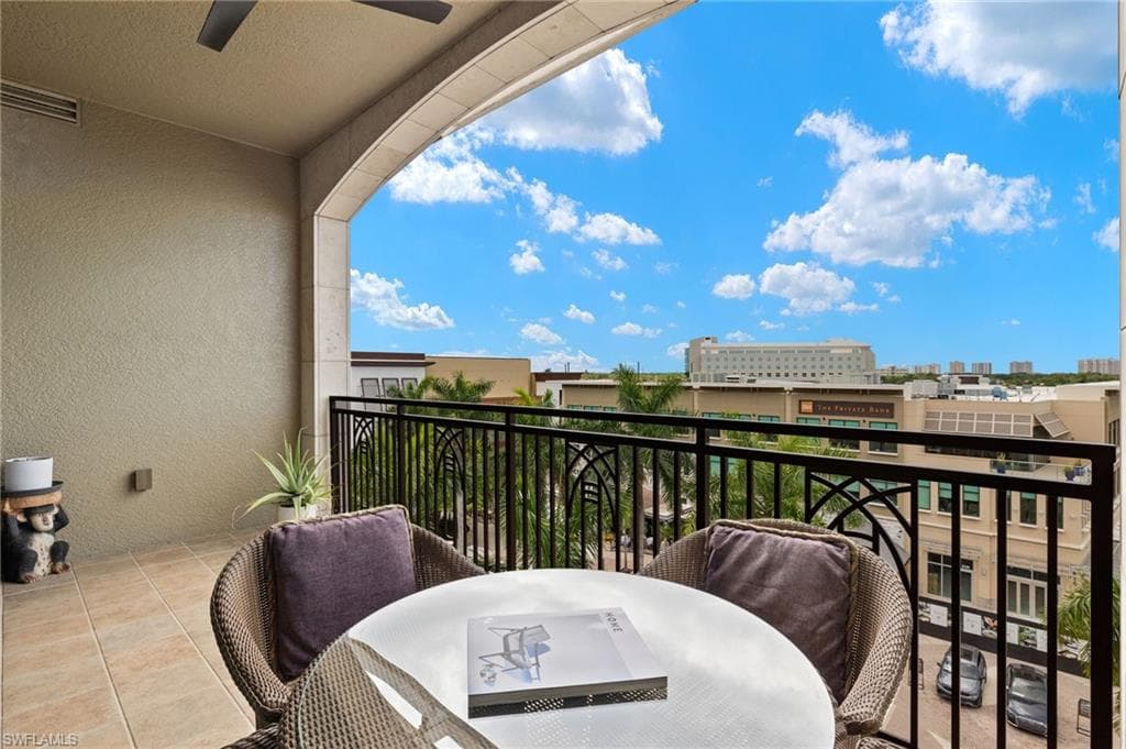 9115 Strada Pl 5508, Naples, FL 34108-27