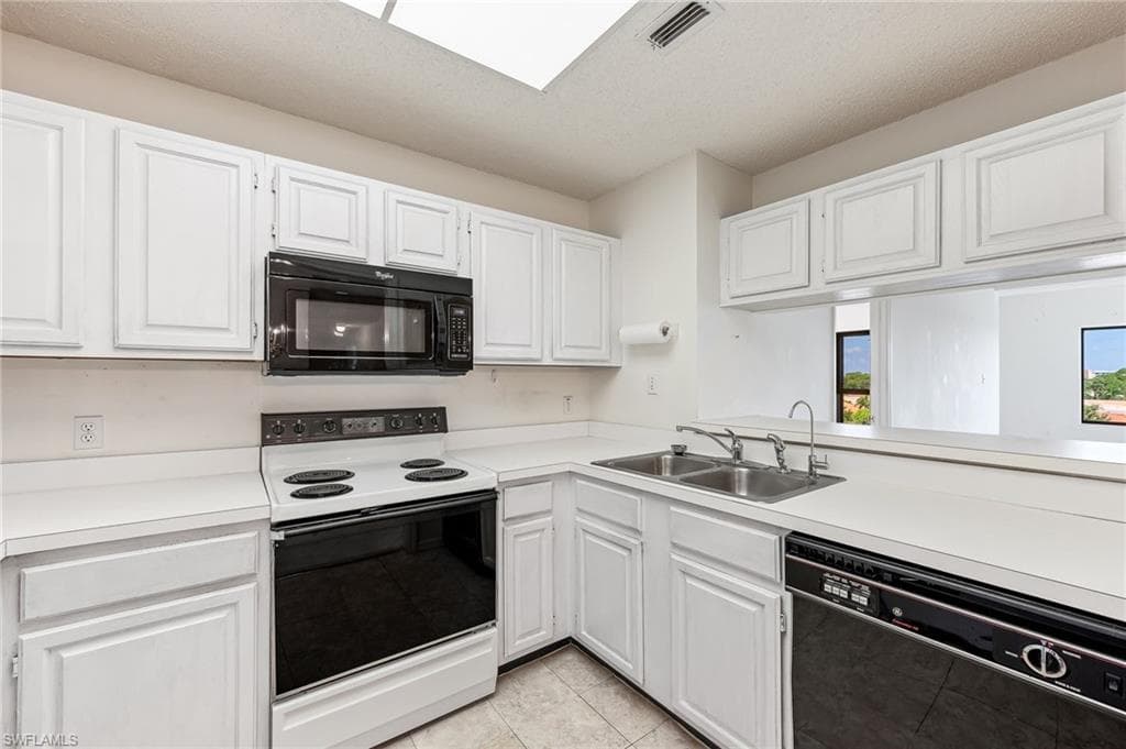 900 Arbor Lake Dr 9-501, Naples, FL 34110-10