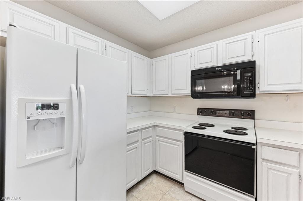 900 Arbor Lake Dr 9-501, Naples, FL 34110-11