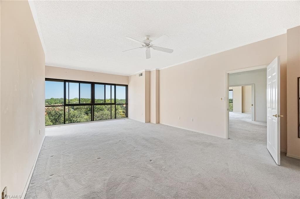 900 Arbor Lake Dr 9-501, Naples, FL 34110-12