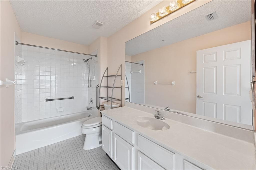 900 Arbor Lake Dr 9-501, Naples, FL 34110-14