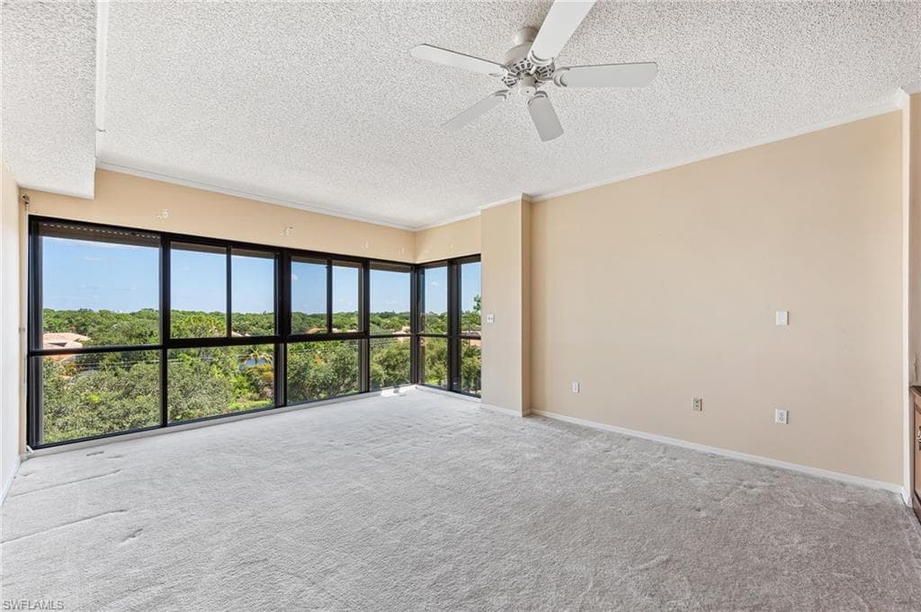 900 Arbor Lake Dr 9-501, Naples, FL 34110-15