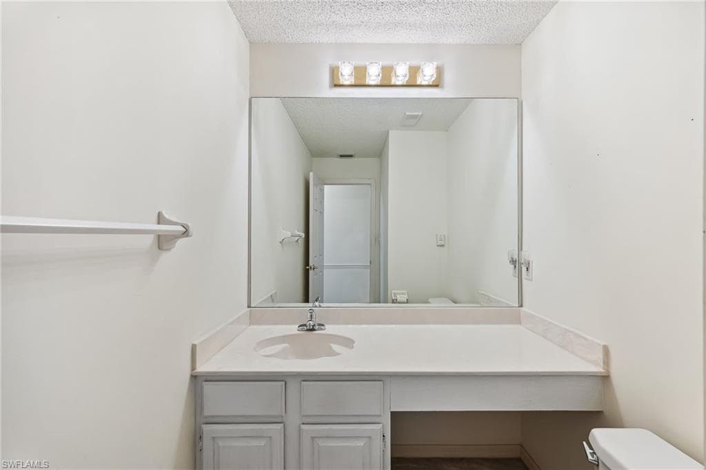 900 Arbor Lake Dr 9-501, Naples, FL 34110-21