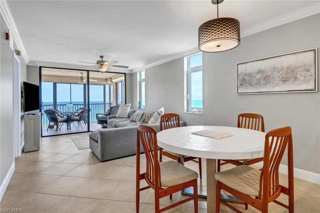9415 Gulf Shore Dr 402, Naples, FL 34108-14