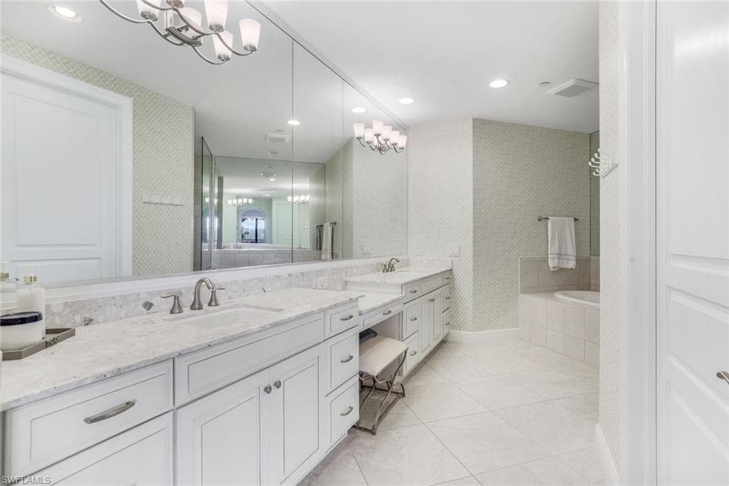 16433 Carrara Way 202, Naples, FL 34110-17