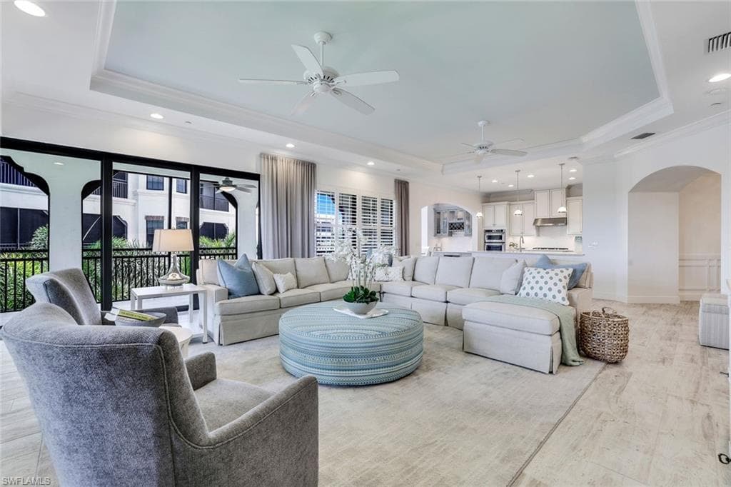 16433 Carrara Way 202, Naples, FL 34110-8