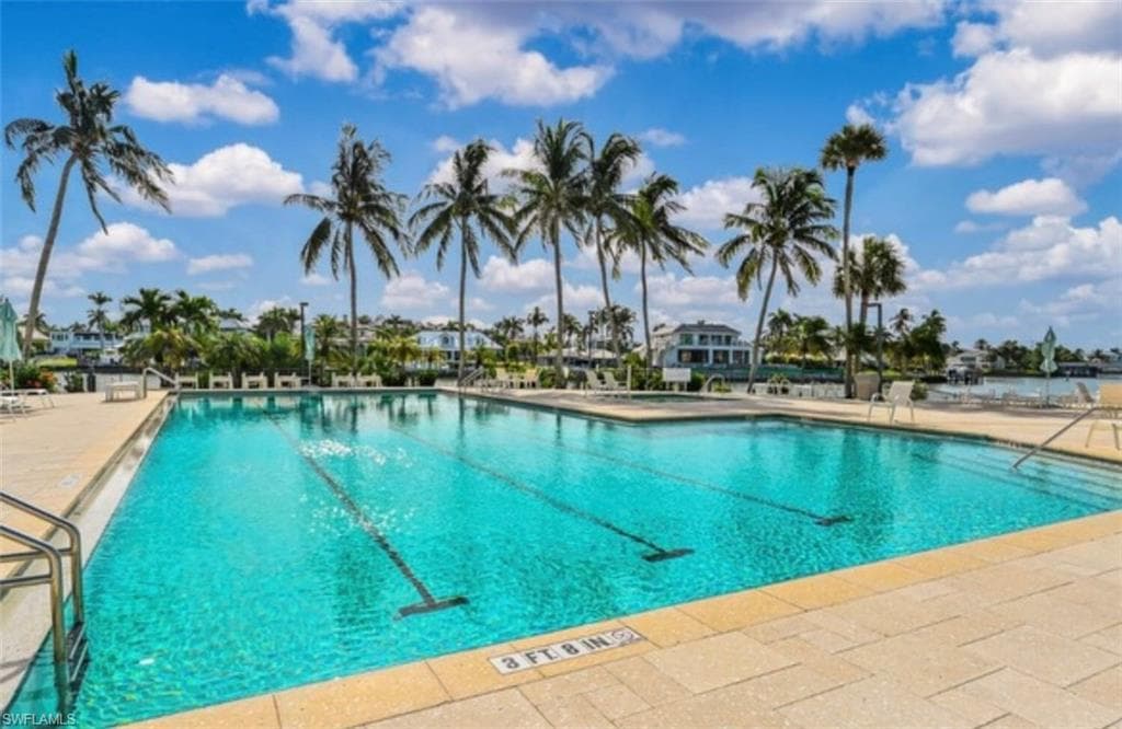 2400 Gulf Shore Blvd N 603, Naples, FL 34103-27