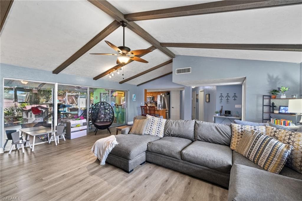 4224 2nd Ave, Cape Coral, FL 33904-9