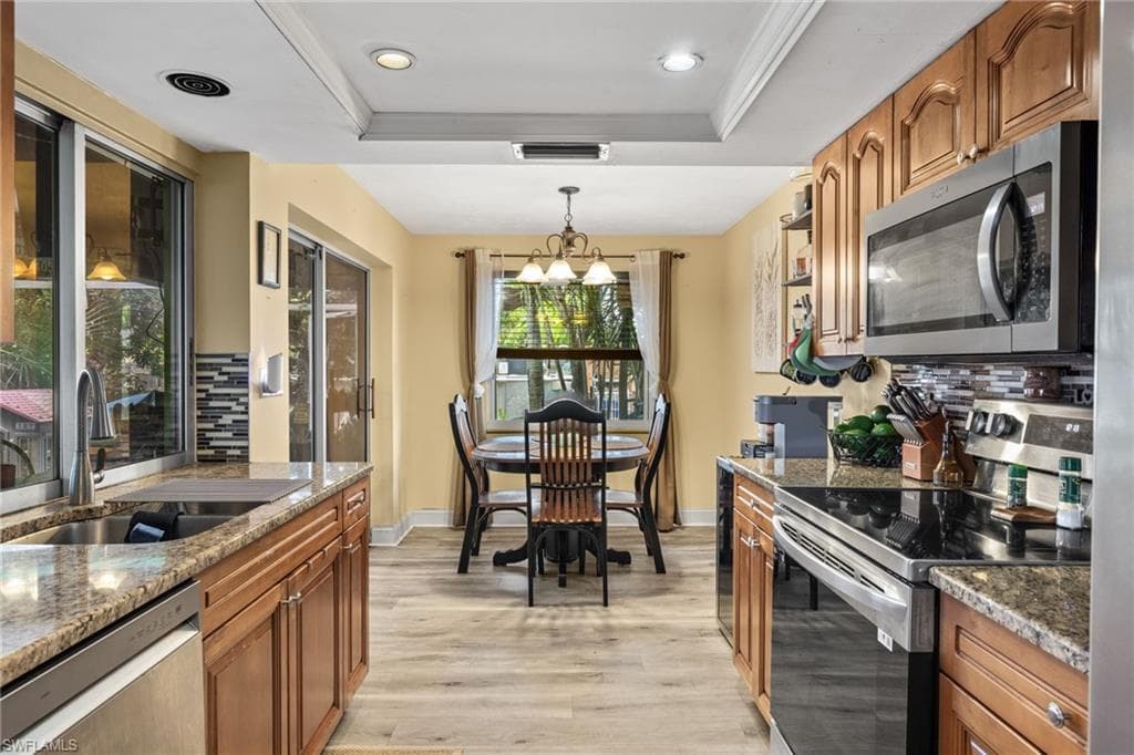 4224 2nd Ave, Cape Coral, FL 33904-13