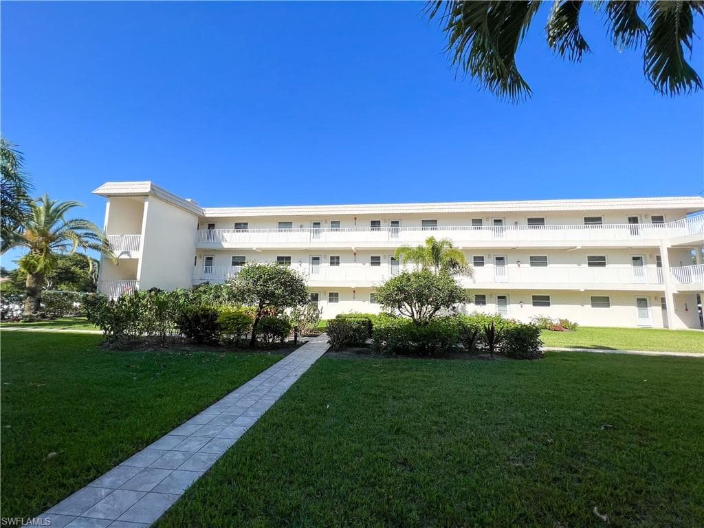 3150 Binnacle Dr 3b, Naples, FL 34103-12