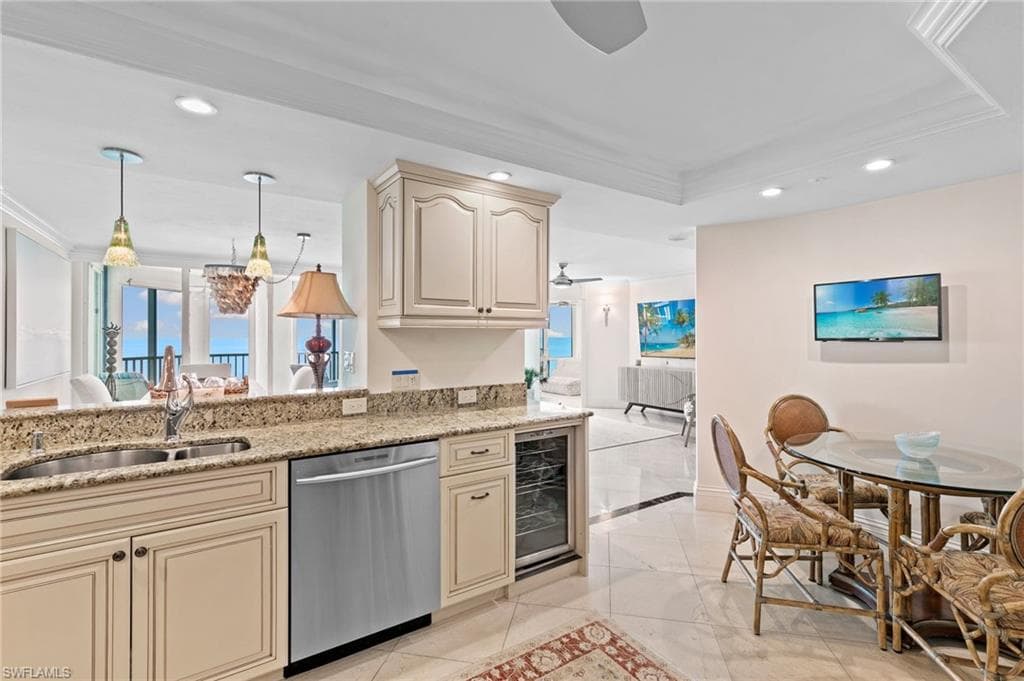 4651 Gulf Shore Blvd N 1703, Naples, FL 34103-17