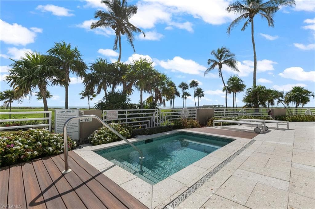 4651 Gulf Shore Blvd N 1703, Naples, FL 34103-35