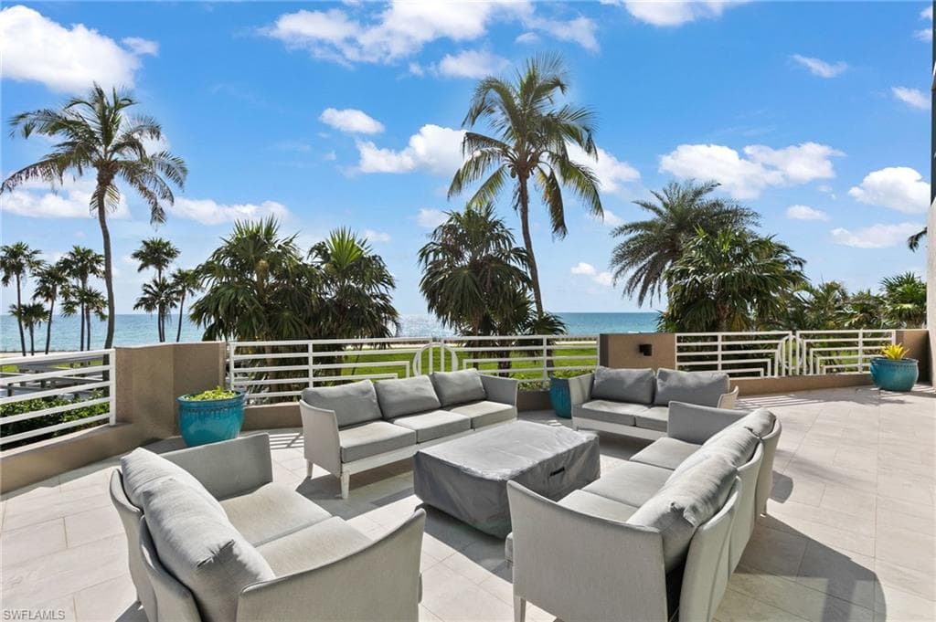 4651 Gulf Shore Blvd N 1703, Naples, FL 34103-38
