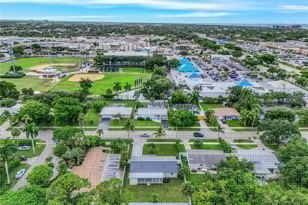 975 22nd Ave N, Naples, FL 34103-29