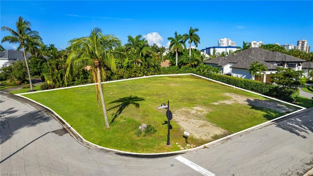 4103 Willowhead Way, Naples, FL 34103-6