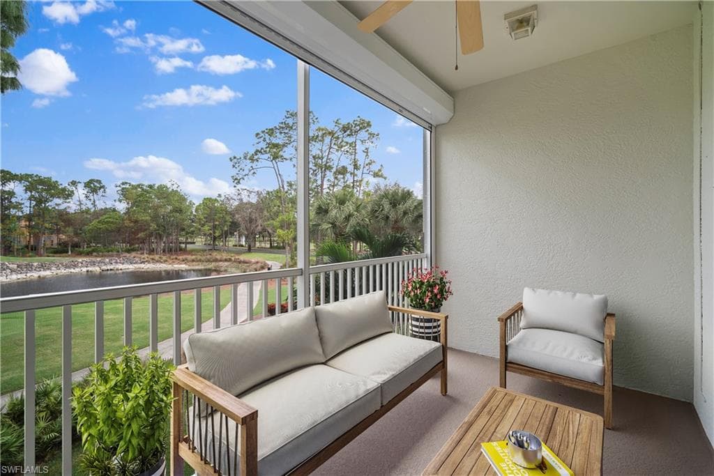 8217 Parkstone Pl 1-205, Naples, FL 34120-8