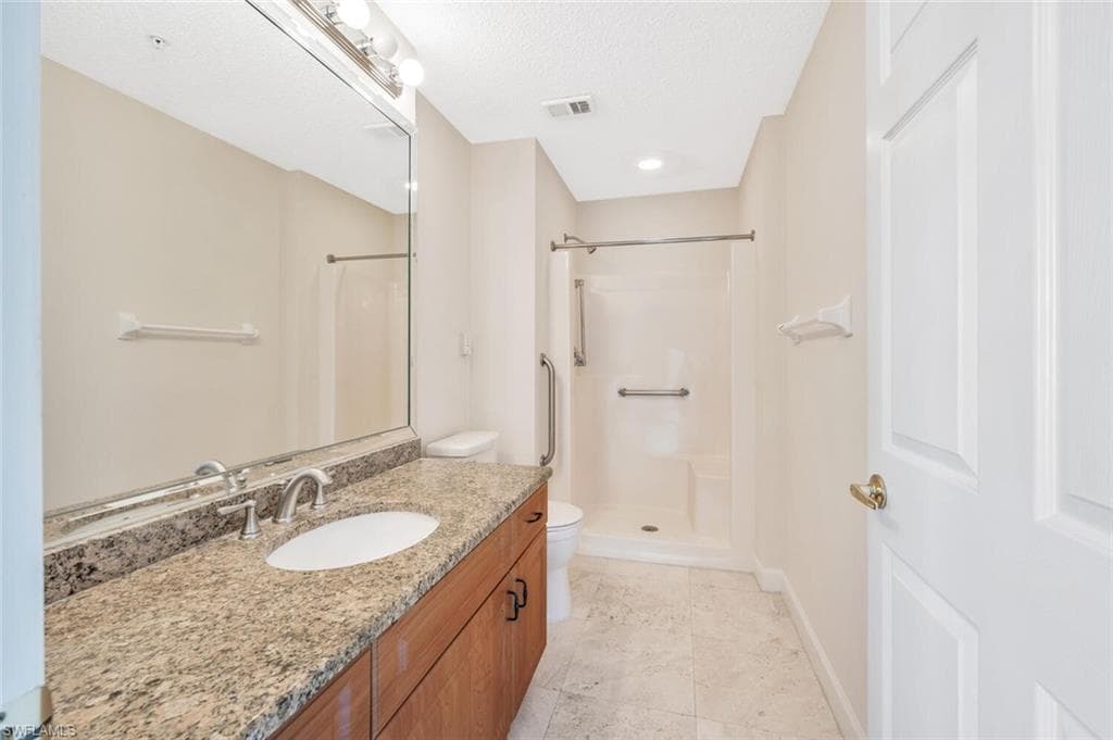 900 Arbor Lake Dr 206, Naples, FL 34110-14