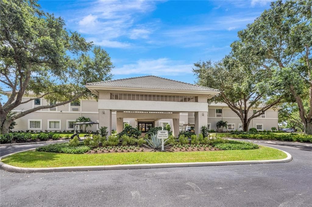 900 Arbor Lake Dr 206, Naples, FL 34110-24