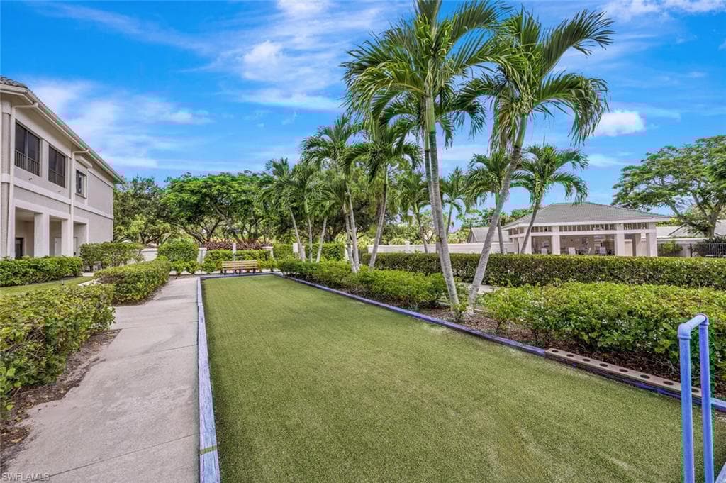 900 Arbor Lake Dr 206, Naples, FL 34110-31