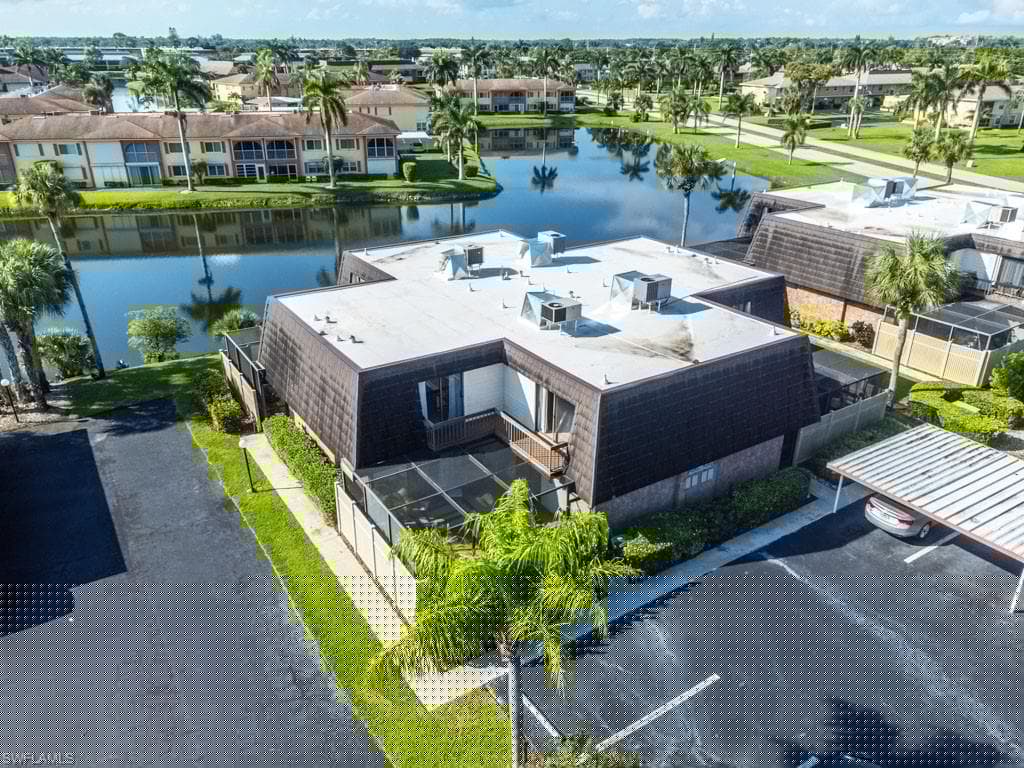 124 Lake Point Ln 2b, Naples, FL 34112-32
