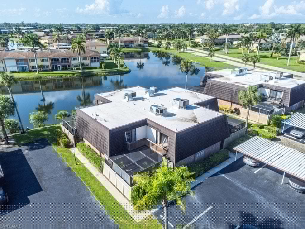 124 Lake Point Ln 2b, Naples, FL 34112-35