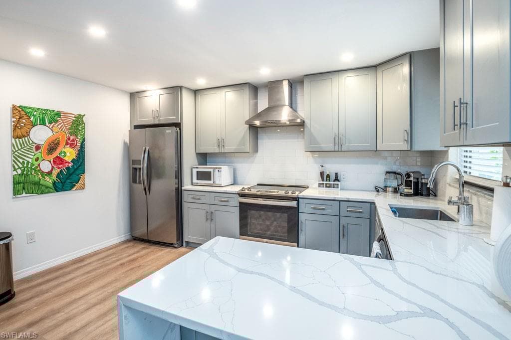 124 Lake Point Ln 2b, Naples, FL 34112-4