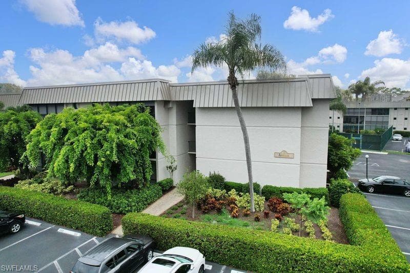 788 Park Shore Dr A20, Naples, FL 34103-39