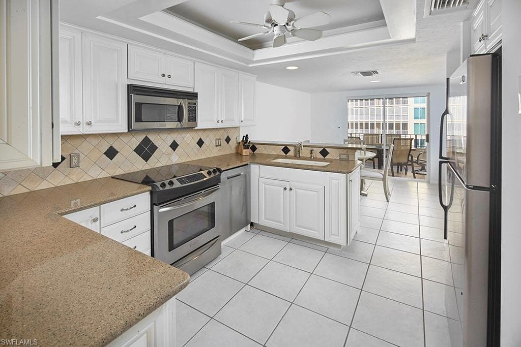 4451 Gulf Shore Blvd N 906, Naples, FL 34103-12