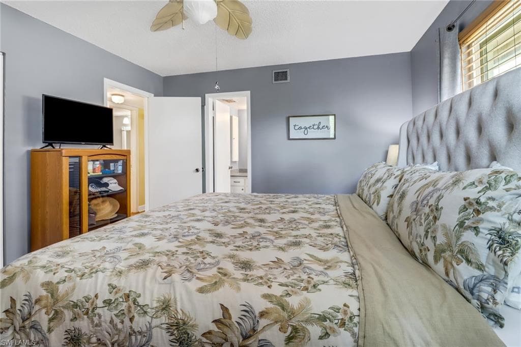 1155 Sandpiper St G2, Naples, FL 34102-20