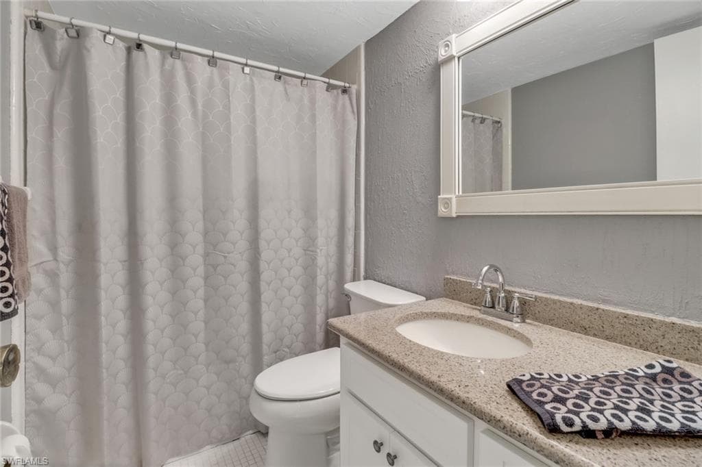 1155 Sandpiper St G2, Naples, FL 34102-24