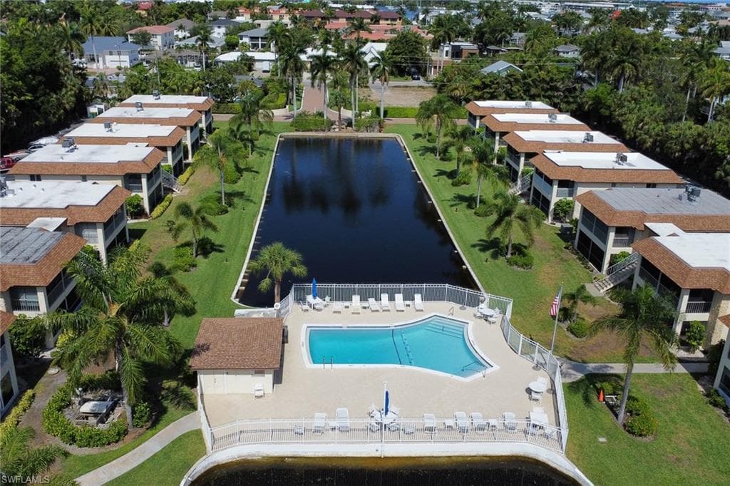 1155 Sandpiper St G2, Naples, FL 34102-30