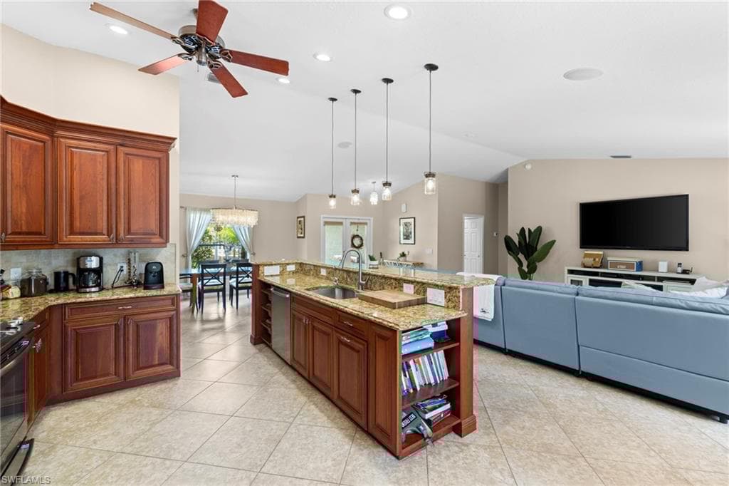 6060 Painted Leaf Ln, Naples, FL 34116-14