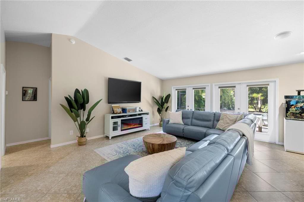6060 Painted Leaf Ln, Naples, FL 34116-16