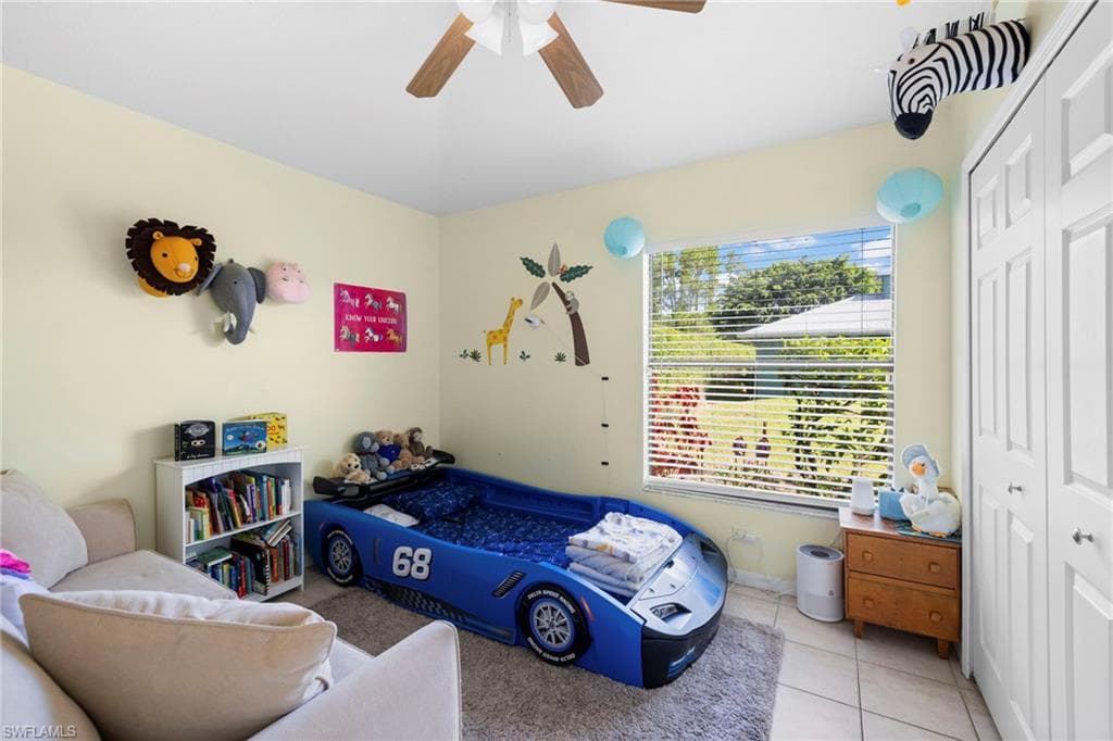 6060 Painted Leaf Ln, Naples, FL 34116-27