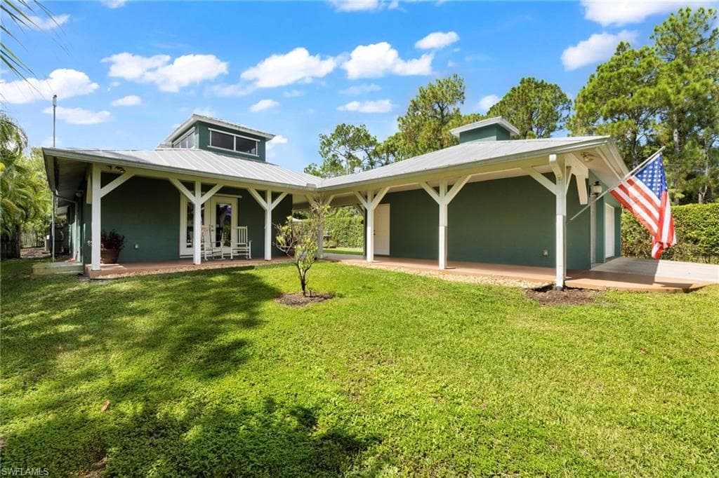 6060 Painted Leaf Ln, Naples, FL 34116-2