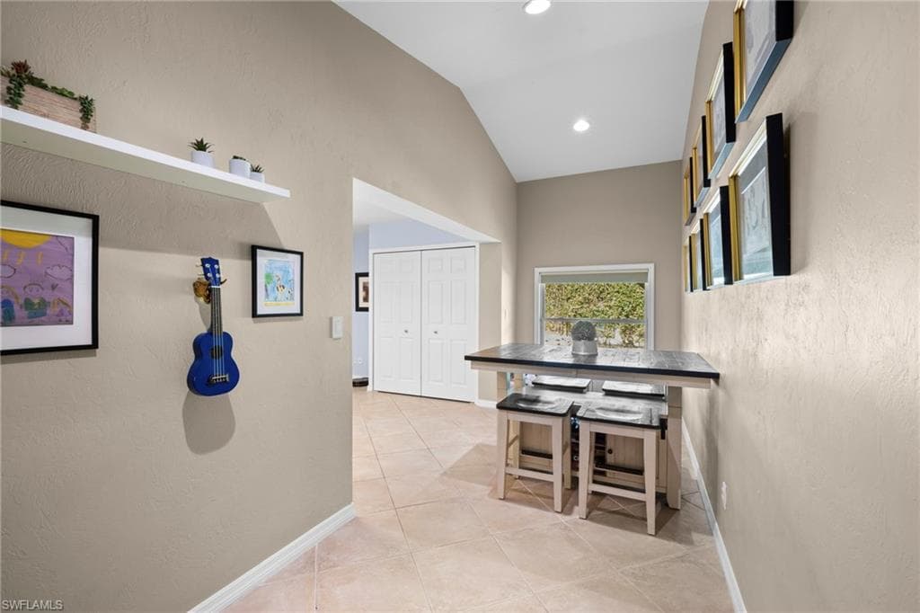 6060 Painted Leaf Ln, Naples, FL 34116-34