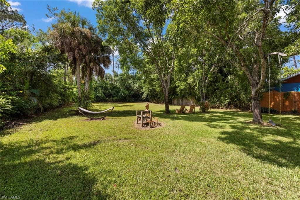 6060 Painted Leaf Ln, Naples, FL 34116-43
