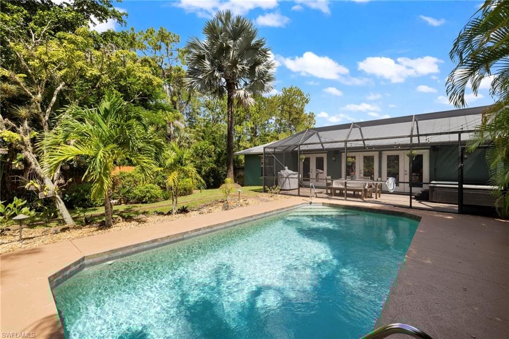 6060 Painted Leaf Ln, Naples, FL 34116-44