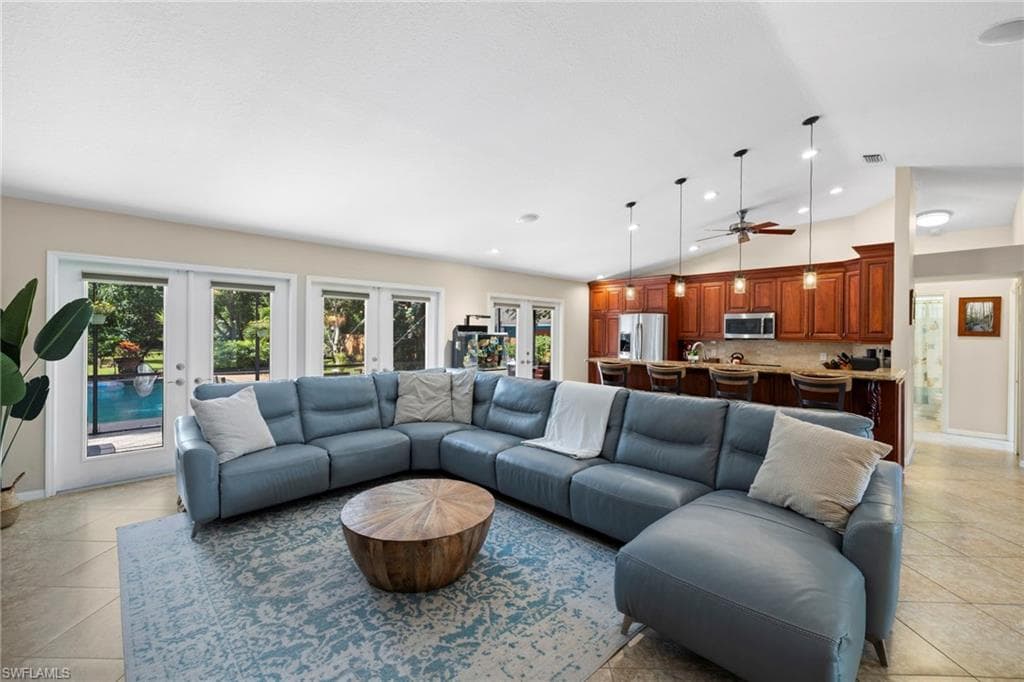 6060 Painted Leaf Ln, Naples, FL 34116-4