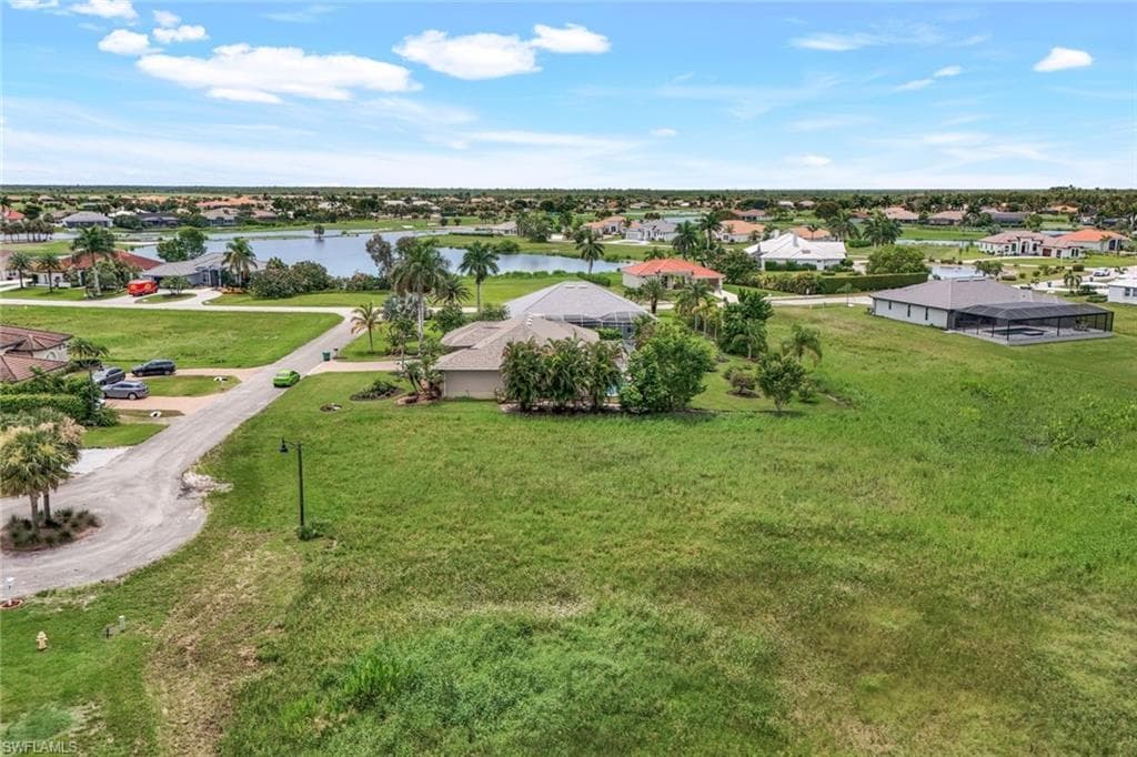 18181 Baywood Dr, Naples, FL 34114-5