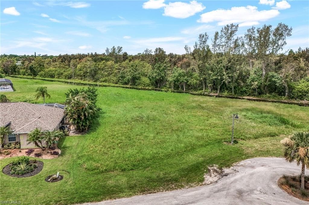 18181 Baywood Dr, Naples, FL 34114-8