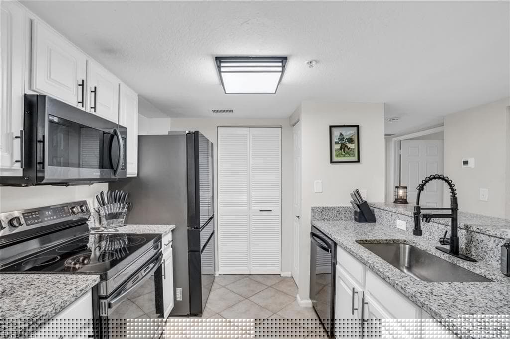 4149 Residence Dr 815, Fort Myers, FL 33901-3