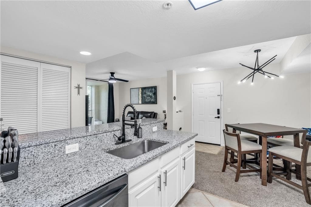 4149 Residence Dr 815, Fort Myers, FL 33901-5
